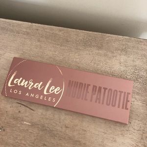 Laura Lee Los Angeles nudie patootie palette